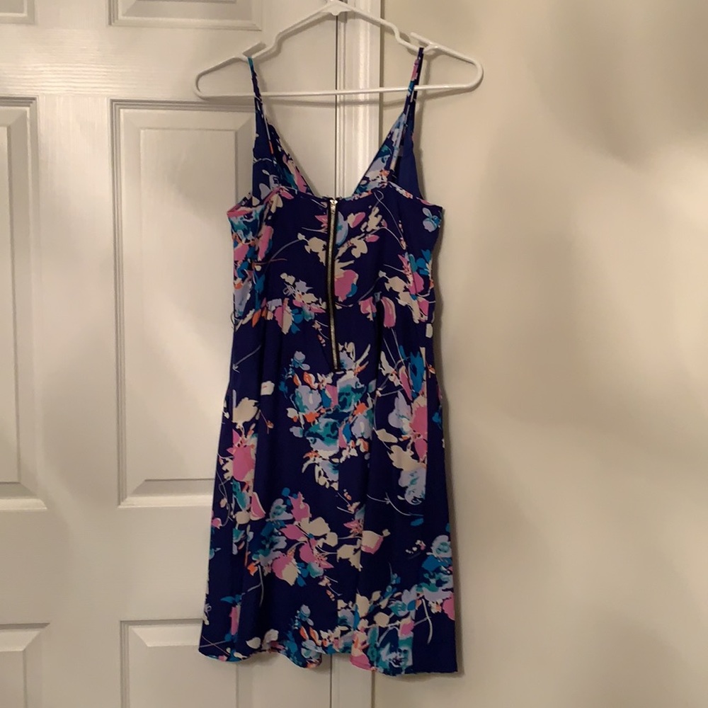 Dress - Picture 2 of 4